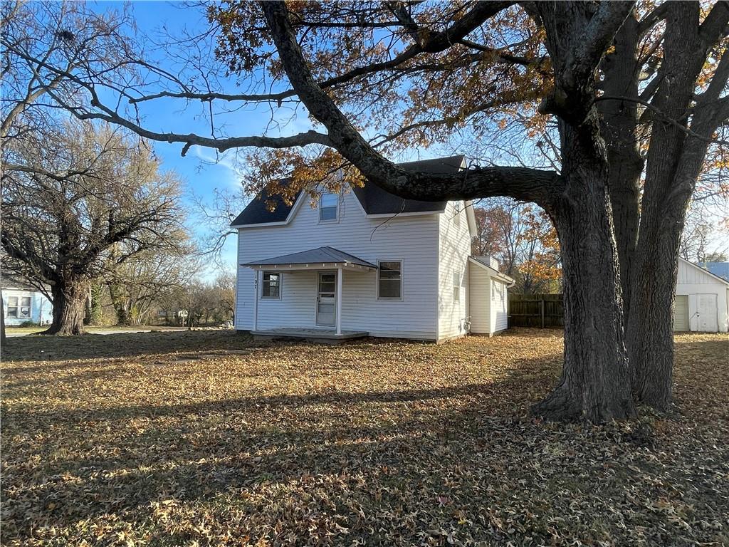 Homes for sale in Butler, MO | 107 E Pleasant St, Butler, MO 64730 | MLS# 2584580