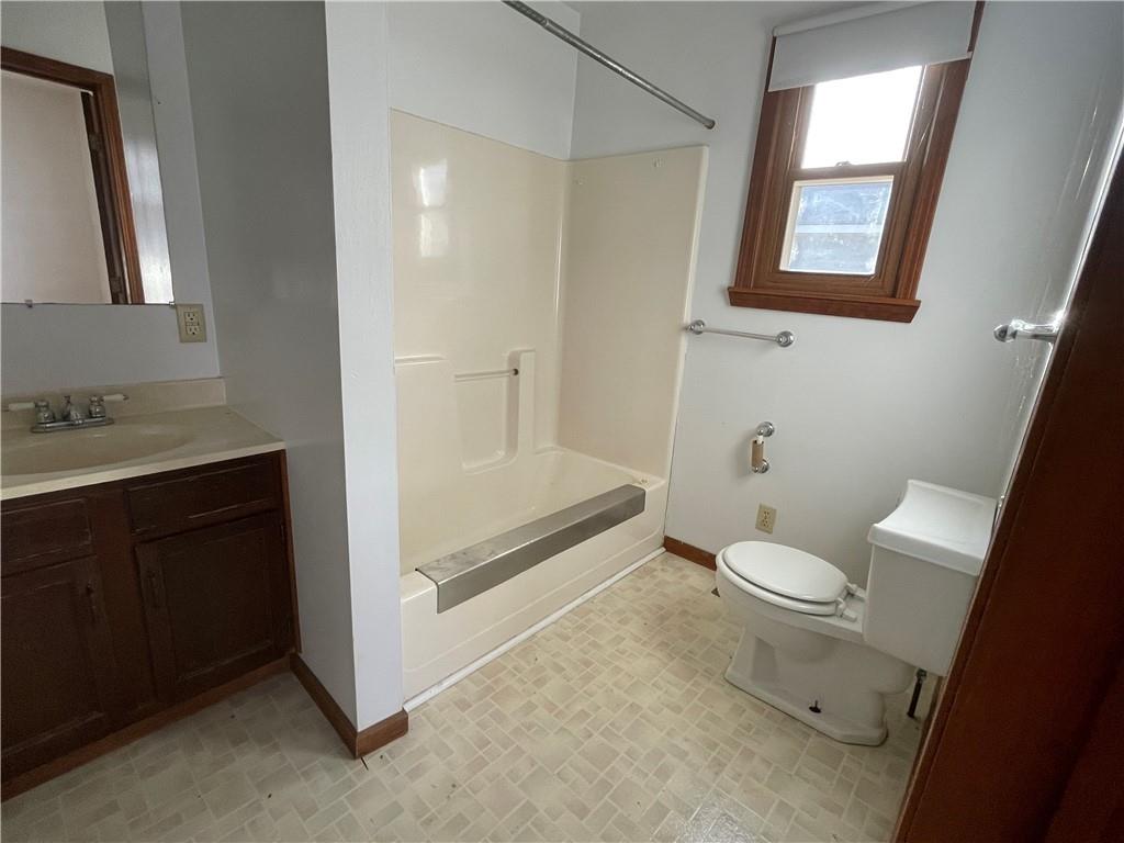 Homes for sale in Butler, MO | 107 E Pleasant St, Butler, MO 64730 | MLS# 2584580