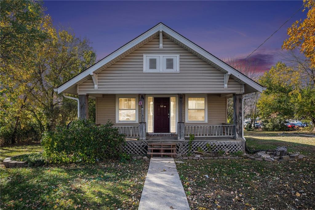 Homes for sale in Grandview, MO | 12418 3rd St, Grandview, MO 64040 | MLS# 2585104