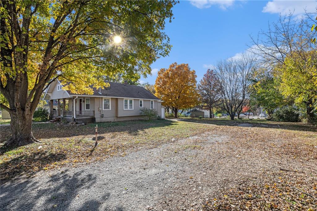 Homes for sale in Grandview, MO | 12418 3rd St, Grandview, MO 64040 | MLS# 2585104