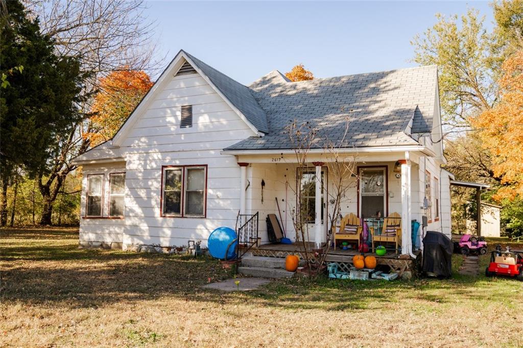 Homes for sale in Parsons, KS | 2617 N North Blvd, Parsons, KS 67357 | MLS# 2585173