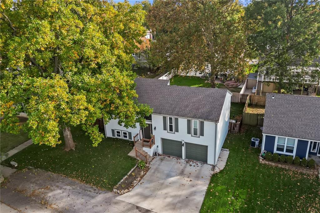 Homes for sale in Olathe, KS | 128 E Nelson Cir, Olathe, KS 66061 | MLS# 2585232