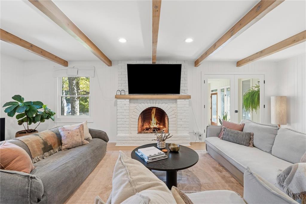 Homes for sale in Kansas City, MO | 11301 Wornall Ter, Kansas City, MO 64114 | MLS# 2585268