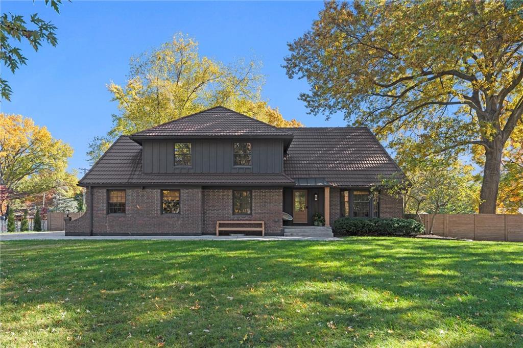 Homes for sale in Kansas City, MO | 11301 Wornall Ter, Kansas City, MO 64114 | MLS# 2585268