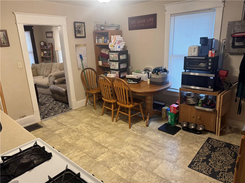 3rd image of 11610 Hackett St, Sugar Creek, MO 64054 | MLS# 2586840