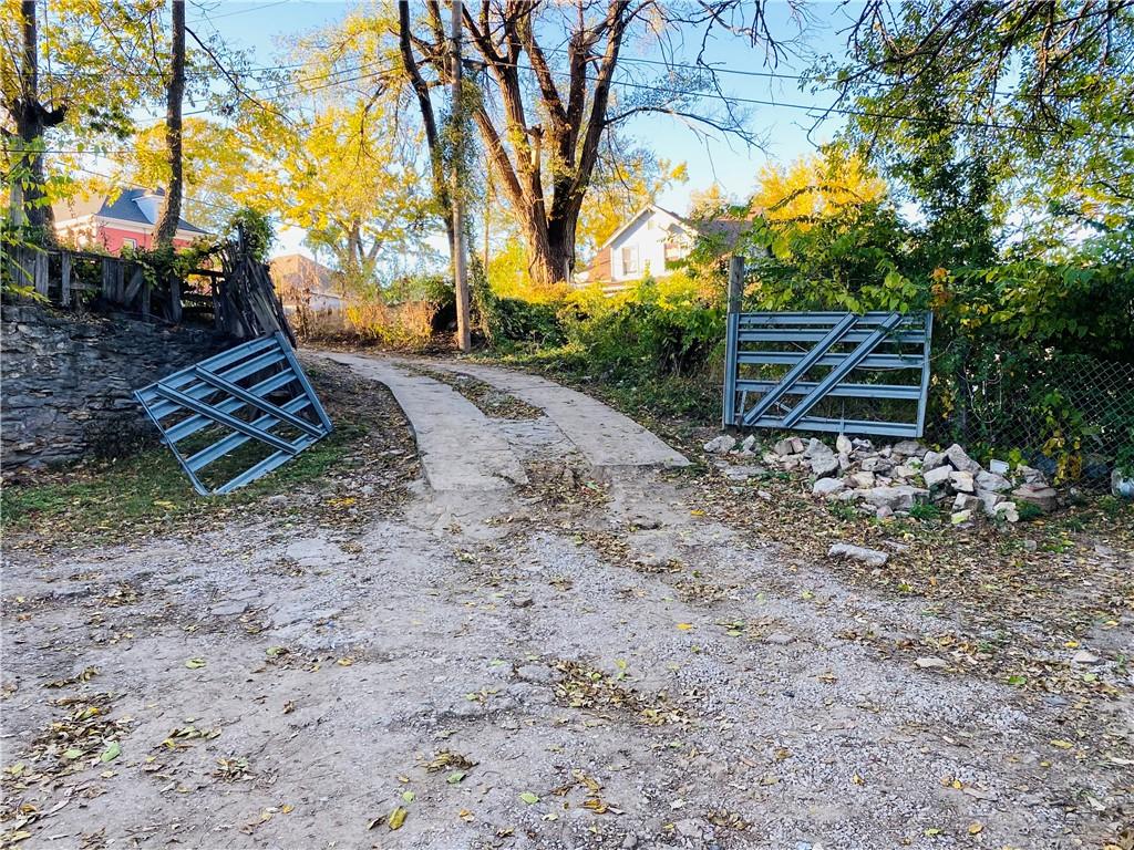 Homes for sale in Kansas City, KS | 1216 Bunker Ave, Kansas City, KS 66102 | MLS# 2586976