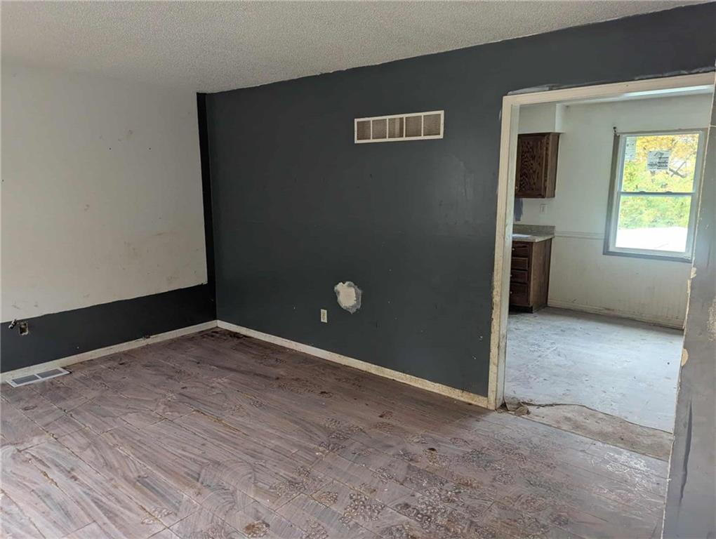 Homes for sale in Warrensburg, MO | 228 Se 101St Rd E, Warrensburg, MO 64093 | MLS# 2587076