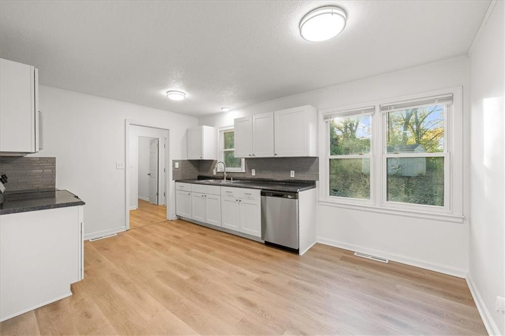 Homes for sale in Kansas City, MO | 7612 Sycamore Ave, Kansas City, MO 64138 | MLS# 2587098