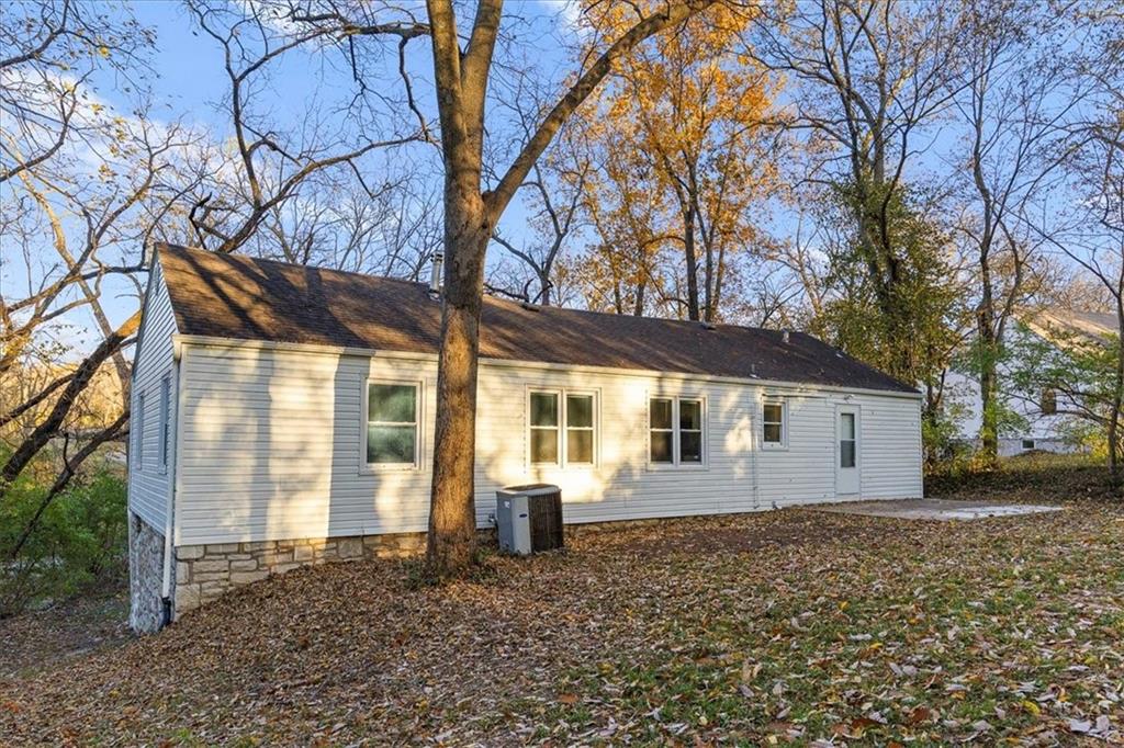 Homes for sale in Kansas City, MO | 7612 Sycamore Ave, Kansas City, MO 64138 | MLS# 2587098