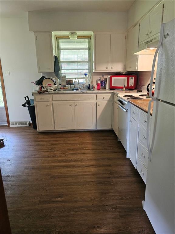 Homes for sale in Independence, MO | 524 E Walnut St, Independence, MO 64050 | MLS# 2587114