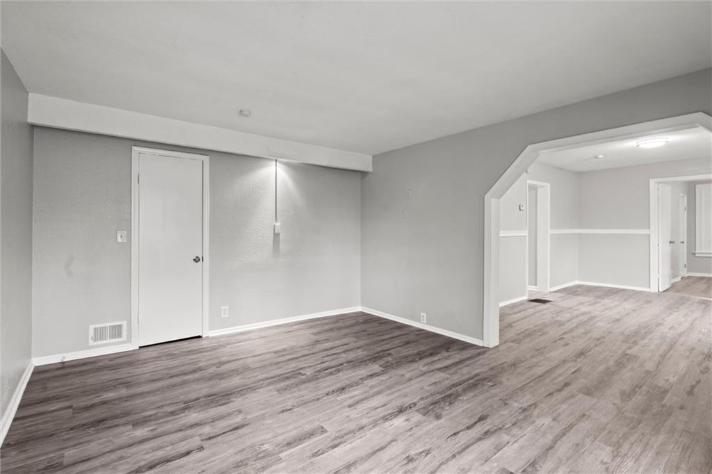 Homes for sale in Kansas City, MO | 5047 Woodland Ave, Kansas City, MO 64110 | MLS# 2587234