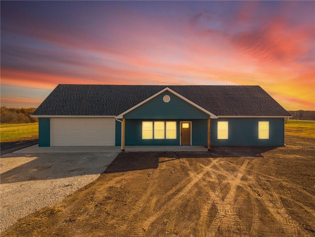 Homes for sale in Lathrop, MO | 201 Ne Shinn Ln, Lathrop, MO 64465 | MLS# 2587849