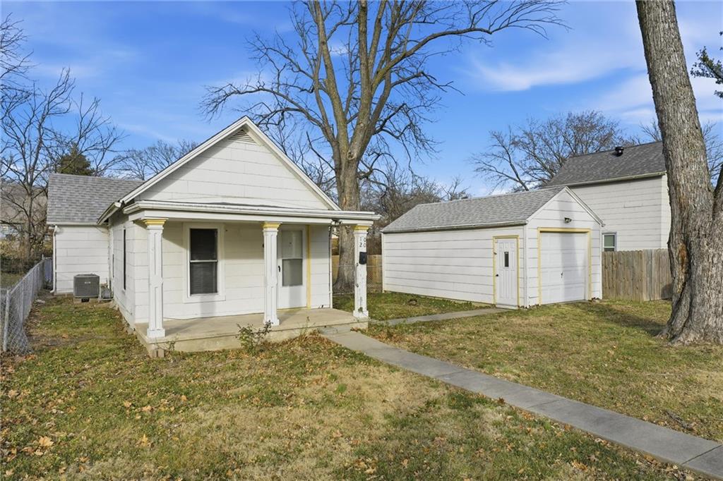 Homes for sale in Leavenworth, KS | 1020 Randolph St, Leavenworth, KS 66048 | MLS# 2588039