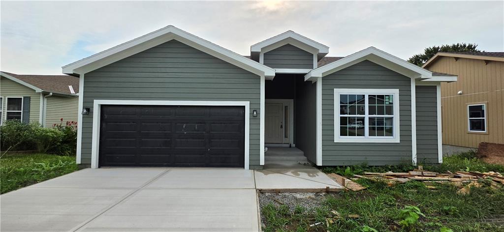 1st image of 4816 Crystal Dr, St Joseph, MO 64503 | MLS# 2588101