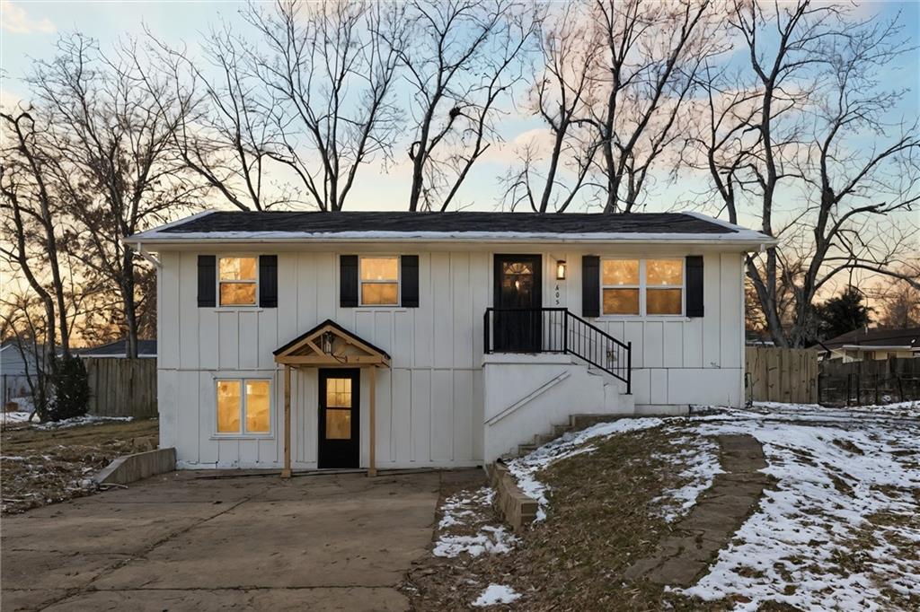 Homes for sale in Blue Springs, MO | 605 Ne 3rd St, Blue Springs, MO 64014 | MLS# 2589773