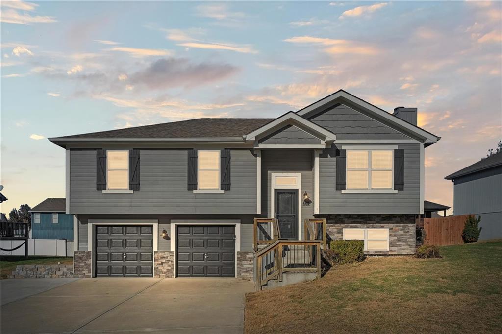 Homes for sale in Smithville, MO | 1006 Buttercup St, Smithville, MO 64089 | MLS# 2589830