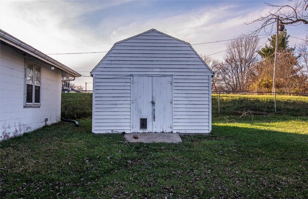 Homes for sale in Atchison, KS | 1605 Kansas Ave, Atchison, KS 66002 | MLS# 2589864