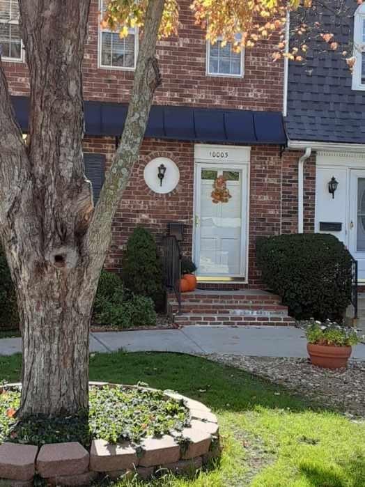 Homes for sale in Overland Park, KS | 10003 W 95th St, Overland Park, KS 66212 | MLS# 2589952