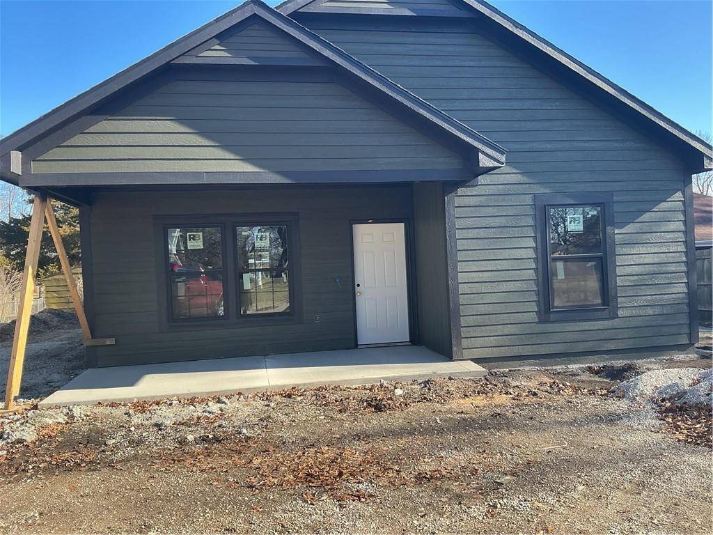 Homes for sale in Ottawa, KS | 707 N Sycamore St, Ottawa, KS 66067 | MLS# 2591117