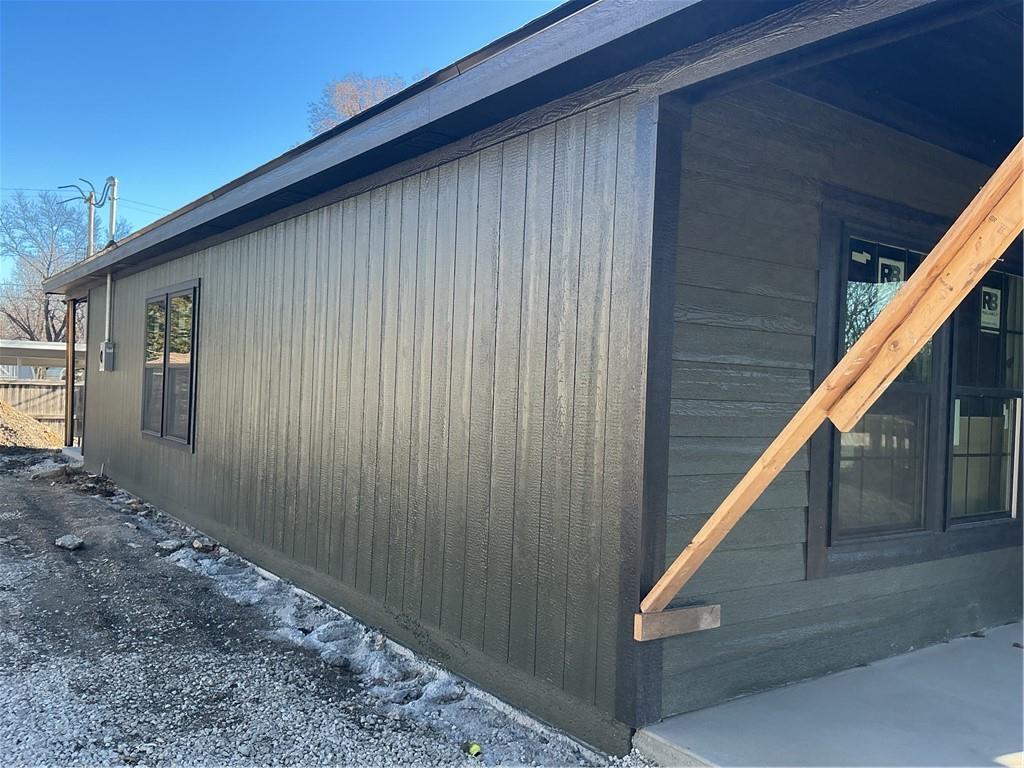 Homes for sale in Ottawa, KS | 707 N Sycamore St, Ottawa, KS 66067 | MLS# 2591117