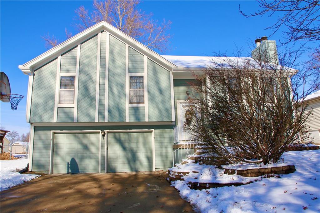 Homes for sale in Olathe, KS | 15500 W 152nd St, Olathe, KS 66062 | MLS# 2591137