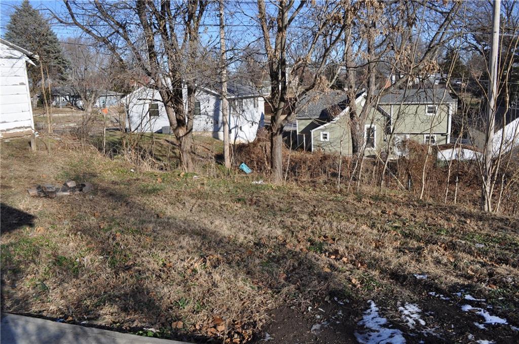 Homes for sale in St Joseph, MO | 2405 S 18th St, St Joseph, MO 64503 | MLS# 2591211