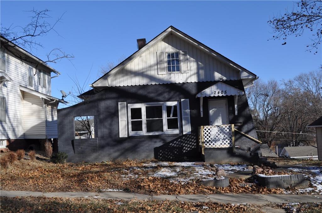 Homes for sale in St Joseph, MO | 2405 S 18th St, St Joseph, MO 64503 | MLS# 2591211