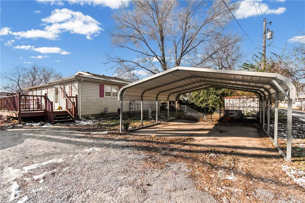 Homes for sale in Leavenworth, KS | 1406 Shawnee St, Leavenworth, KS 66048 | MLS# 2592011