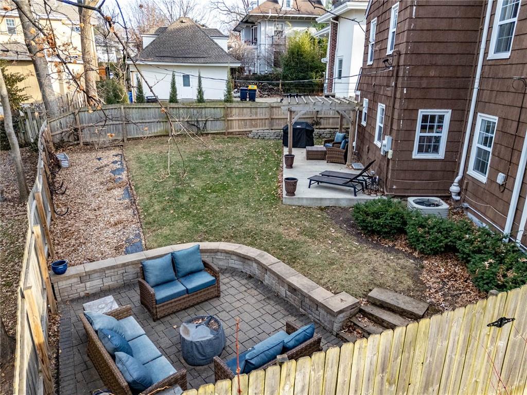 Homes for sale in Kansas City, MO | 100 Morningside Dr, Kansas City, MO 64113 | MLS# 2592336