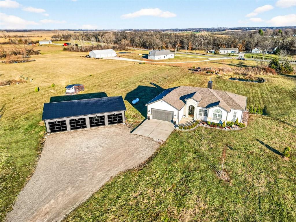 Homes for sale in Lathrop, MO | 5199 Se Fox Run Rd, Lathrop, MO 64465 | MLS# 2592393