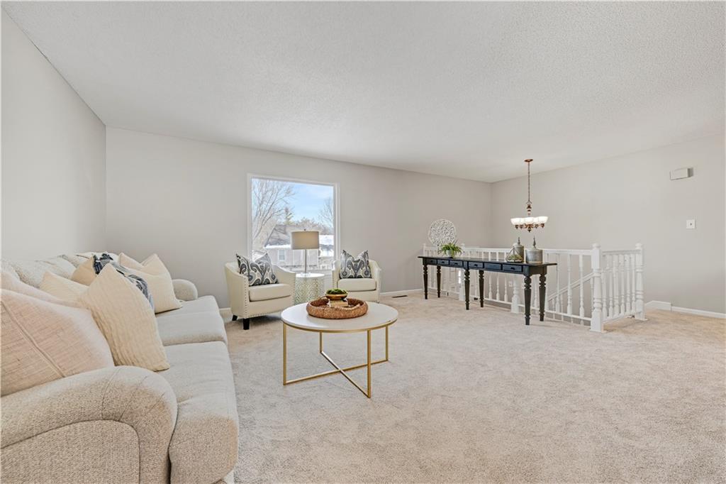 Homes for sale in Bonner Springs, KS | 636 Linda Ln, Bonner Springs, KS 66012 | MLS# 2592449