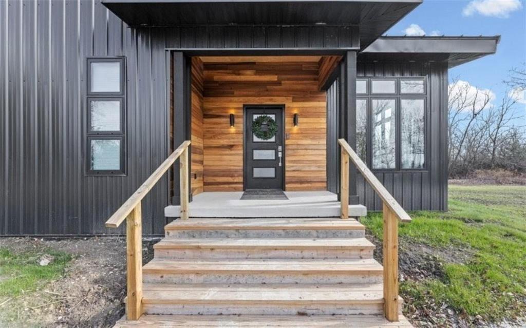 Homes for sale in Iola, KS | 1371 1300th St, Iola, KS 66749 | MLS# 2592453