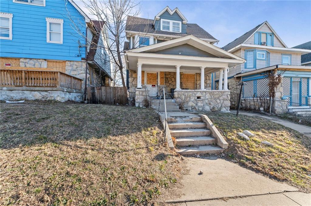 Homes for sale in Kansas City, MO | 917 Benton Blvd, Kansas City, MO 64127 | MLS# 2592507