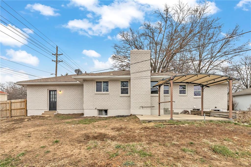 15th image of 11601 E 62nd St, Raytown, MO 64133 | MLS# 2592720