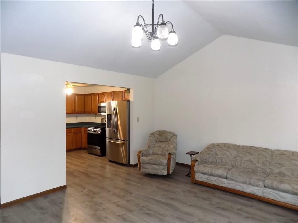 Homes for sale in Pomona, KS | 105 Jefferson St, Pomona, KS 66076 | MLS# 2592735