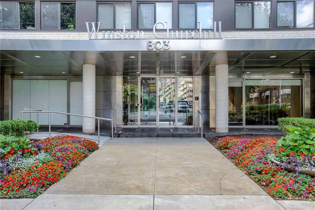 1st image of 803 W 48th St #402, Kansas City, MO 64112 | MLS# 2593168