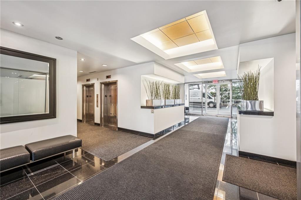 4th image of 803 W 48Th St, Kansas, MO 64112