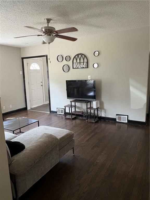 Homes for sale in Independence, MO | 230 S Huttig Ave, Independence, MO 64053 | MLS# 2595054