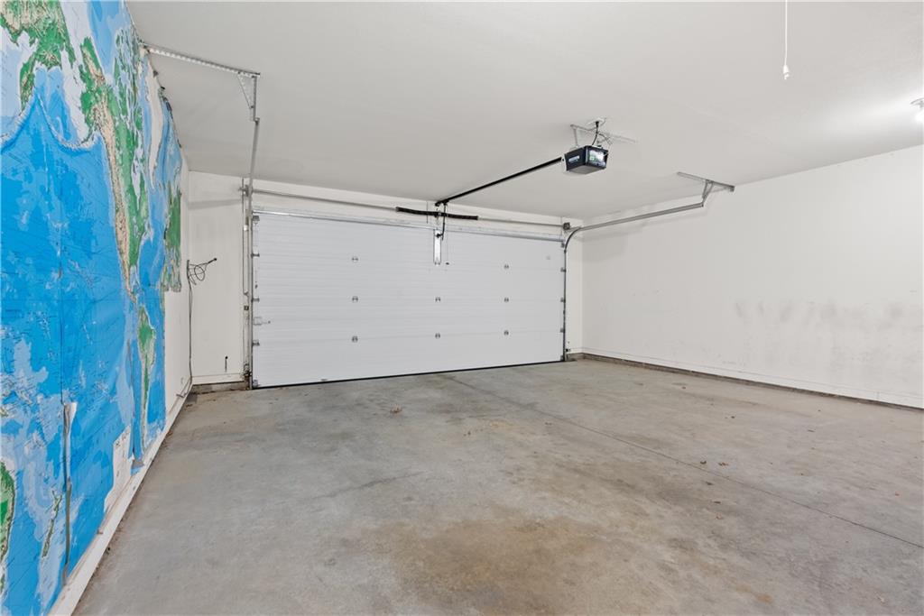 Homes for sale in Olathe, KS | 11388 S Pflumm Rd, Olathe, KS 66215 | MLS# 2595498