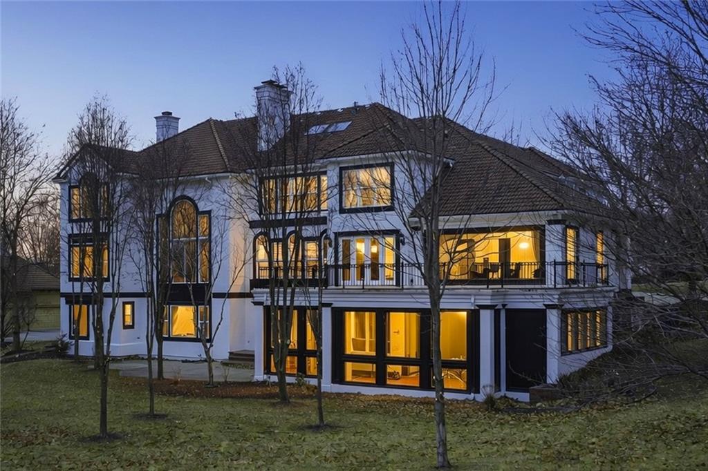 Homes for sale in Leawood, KS | 3109 W 118th St, Leawood, KS 66211 | MLS# 2595869