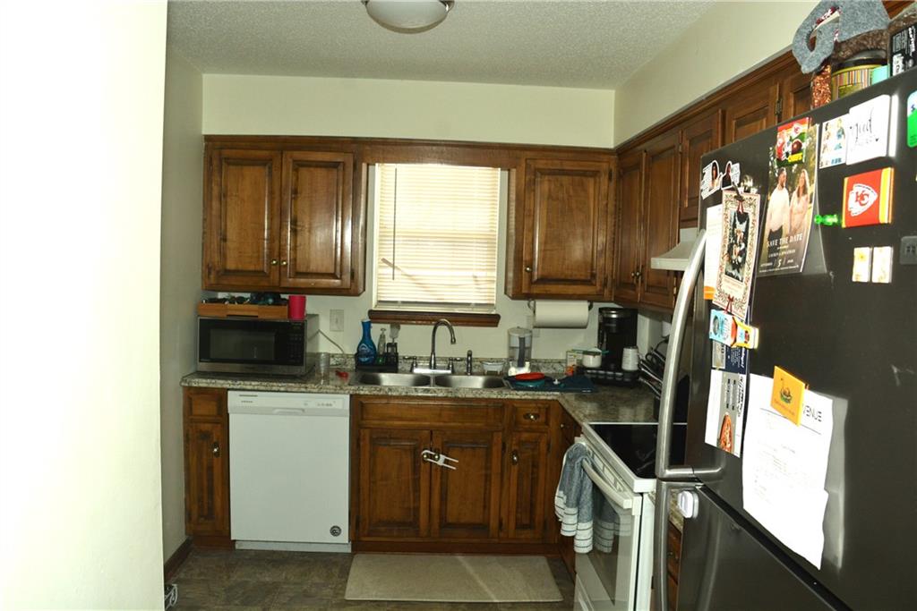 Homes for sale in Blue Springs, MO | 1103 Nw Porter Ct, Blue Springs, MO 64015 | MLS# 2596248