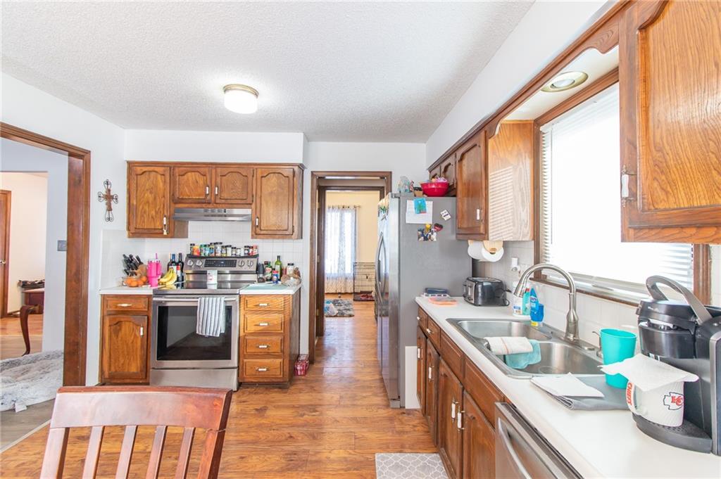 Homes for sale in Blue Springs, MO | 212 Se Mount Vernon Dr, Blue Springs, MO 64014 | MLS# 2596492