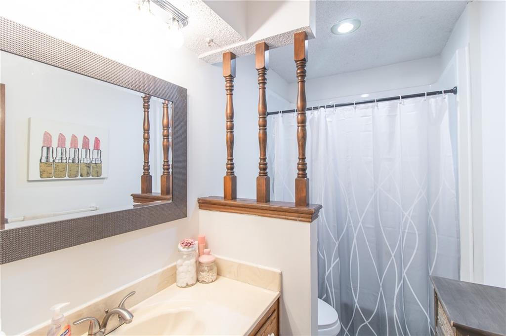 Homes for sale in Blue Springs, MO | 212 Se Mount Vernon Dr, Blue Springs, MO 64014 | MLS# 2596492