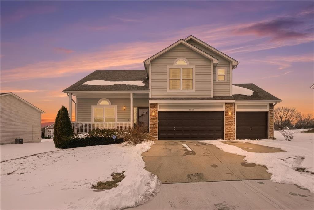 Homes for sale in Grandview, MO | 14602 Eastern Ct, Grandview, MO 64030 | MLS# 2596494