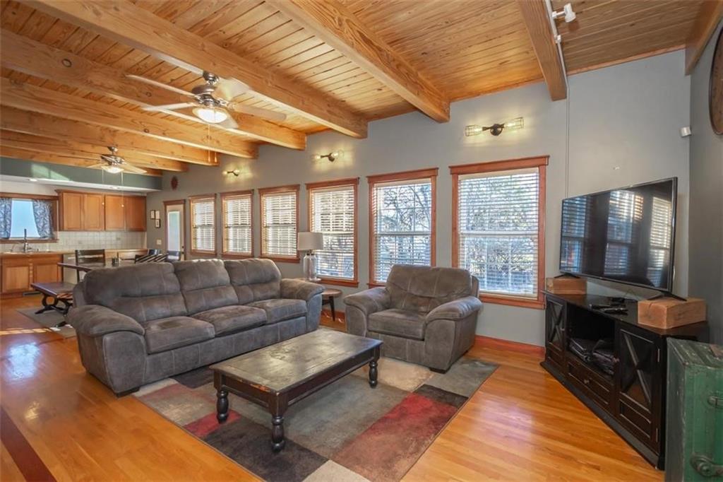 Homes for sale in Baldwin City, KS | 605 Parkside Ct, Baldwin City, KS 66006 | MLS# 2596905