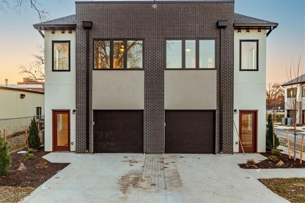 Homes for sale in Kansas City, MO | 2907 2911 Forest Ave, Kansas City, MO 64109 | MLS# 2597217