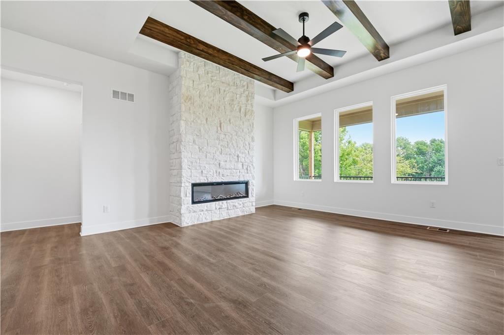 3rd image of 20677 Skyview Ln, Spring Hill, KS 66083 | MLS# 2597671