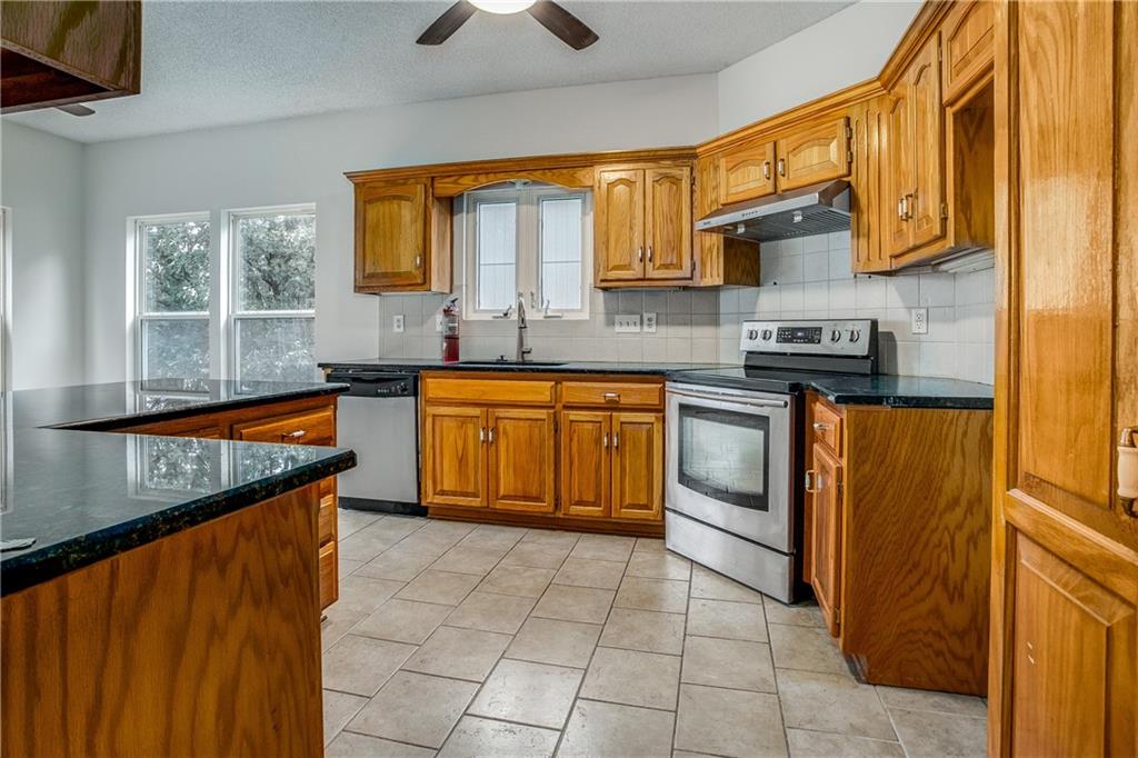 5th image of 728 S Kisner Dr, Independence, MO 64056 | MLS# 2597685