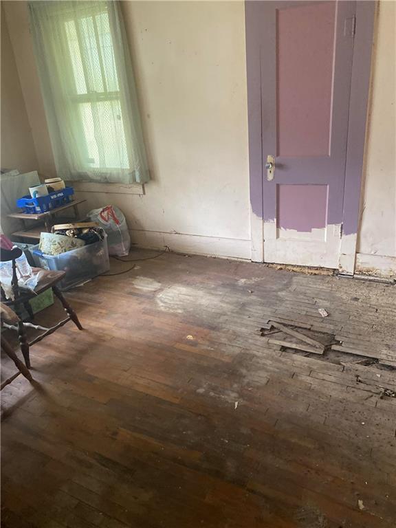 Homes for sale in Topeka, KS | 711 Se Lawrence St, Topeka, KS 66607 | MLS# 2597770