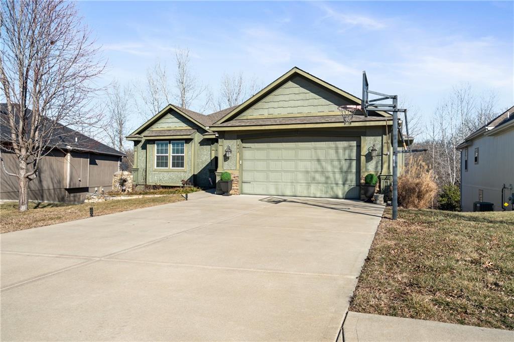 Homes for sale in Bonner Springs, KS | 483 S 137Th Pl, Bonner Springs, KS 66012 | MLS# 2597811